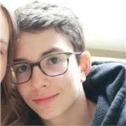 Etudiant dispense des cours en Histoire niveau collège/lycée
