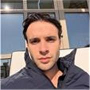 Profesor de inteligencia artificial apto para todas las edades y niveles. 