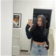 Ragazza paziente e affidabile offre aiuto compiti per bambini e ragazzi di scuole elementari e medie.