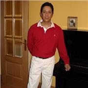 soy profesor de musica, con la especialidad en guitarra, egresado de RCSMM con postgrado, experiencia n toas las edades y niveles