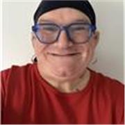 I give online private lessons in English as a Foreign Language at all levels from beginners to advanced. 