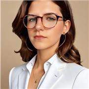 Laureata magistrale in scienze e tecnologie alimentari offre aiuto in materie come scienze, biologia, alimentazione, ma se necessario anche in italiano, storia e musica, in particolare canto e pianoforte, avendo esperienza nel campo musicale. Lezioni su C