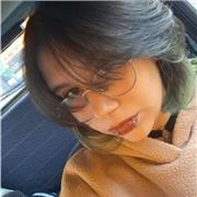 Studentessa che insegna Inglese fino a livello C1