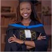 Warm, exam-focused English tutor for Cambridge, Pearson & British curricula