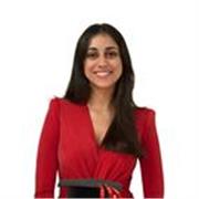 Offro ripetizioni e aiuto nello svolgimento degli esercizi scolastici, spiegazione di regole grammaticali e esercitazioni di vario