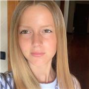 Il mio approccio è personalizzato e mirato a sviluppare un metodo di studio efficace, adattato alle esigenze di ciascun allievo.