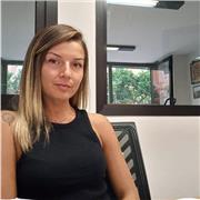 Hello everyone! Se volete imparare l'inglese o migliorare la vostra pronuncia, sono a vostra disposizione!