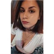 Studentessa iscritta alla facoltà di scienze della formazione primaria, impartisce lezioni di Inglese