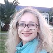 Laureata in management con esperienza pregressa offre lezioni di matematica, economia e diritto