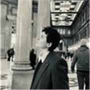 Studentessa di giurisprudenza e diplomata al liceo classico, offre lezioni di inglese