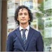 Offro lezioni private a bambini di scuole elementari e medie, adattandole alle loro esigenze