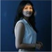 Soy una chica enérgica, con sueños y metas claras que busca siempre la parte inteligente de vivir en armonía con los demás.