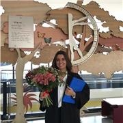 Studentessa madrelingua italiana e bilingue tedesca offre ripetizioni di italiano, tedesco, matematica, filosofia e aiuto compiti