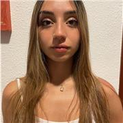 Soy una persona muy dinámica y atenta y me gustaría impartir clases particulares a alumnos de primaria, especialmente se me da bien el inglés.