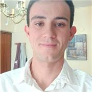 Futuro profesor de geografía e historia con ganas de enseñar.