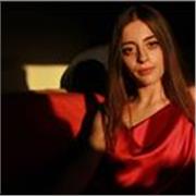 Sono una studentessa universitaria, offro ripetizioni e sostegno nei compiti e nello studio