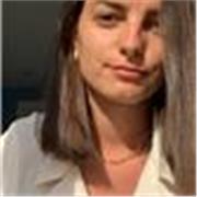 Estudiante de último curso de Historia y Periodismo. También puedo enseñar filosofía e historia del arte