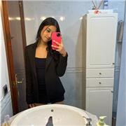 Profesora de primaria de niños de 6 a 10 años.