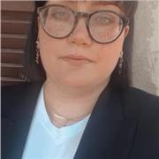 A disposizione per ripetizioni e aiuto compiti/studio, nonché prima introduzione alla lingua inglese (livelli A1 a C1). Annuncio volto a tutte le età