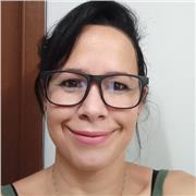 Profesora Lic. en Diseño Industrial con amplia experiencia en diseño gráfico