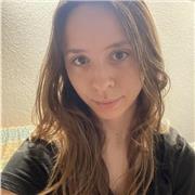 Graduada en Magisterio de Primaria con mención en atención a la diversidad. Pretendo dar clases adaptándome a las necesidades específicas del alumnado. Tengo experiencia impartiendo clases de repaso y apoyo escolar en la ofrezco para hacer clases