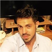 Offro lezioni private di graphic design per principianti e avanzati, con un approccio altamente personalizzato.