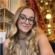 Estudiante universitaria con español nativo, con muchas ganas de enseñar