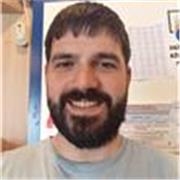Graduado en ciencias ambientales imparte clases de matemáticas a primaria y secundaria