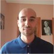 Maestro graduado disponible para dar clase a estudiantes de entre 6 y 12 años