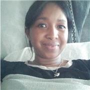 Niñera para ayudar con tareas