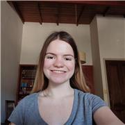 Profesora de Francés con 4 años de experiencia y un año viviendo en Bruselas, Bélgica. Experiencia en clases particulares. Disponible para clases online para aprender francés a tu propio ritmo