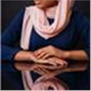 Spécialiste en linguistique allemande, je suis très bien en anglais et j’aimerai donner des cours d’anglais spécialisés en ligne.