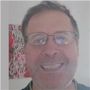 Esperto nella creazione di siti internet impartisce lezioni su Web Design e amministrazione Linux