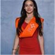 Me defino como una persona responsable, cercana y con vocación por la enseñanza.