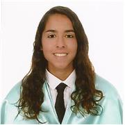 Profesora imparte clases de deporte, ingles y francés a niños de todas las edades