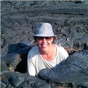 Profesora-bióloga-italiana con años de experiencia docente en España, imparto clases de italiano y biología según las necesidades del alumno.