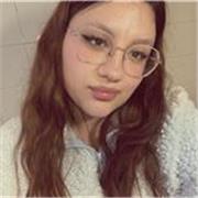 Soy estudiante de bachillerato, con un C1 en inglés, encantada de enseñar a niños y niñas a mejorar su inglés!! 