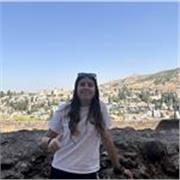 Profesora de 15 años muy buena en los estudios en general y matemáticas. Puedo ofrecer clases particulares