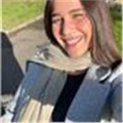 Estudiante de fisioterapia, con bachiller y la eso en especialidad de ciencias