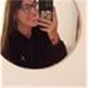 Profesora apasionada, ofrece clases personalizadas de inglés y español para todos los niveles, motivando y logrando resultados.