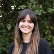 Professeure d'anglais et de mathématiques. Forte de 4 ans d'expérience dans l'enseignement, je donne des cours en ligne. 