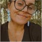 Chica de 32 años, Graduada en Ciencias Químicas y con Máster en la misma rama.
Cuenta con una amplia experiencia dando clase