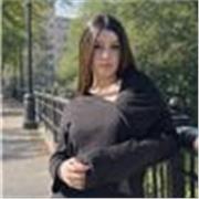 Soy Claudia, estudiante de Psicología especializada en apoyo escolar para niños de primaria.