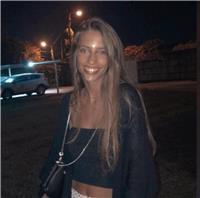 Estudiante de primer grado de física con matrícula de honor en bachillerato se ofrece para impartir clases de matemáticas, física, química o lengua castellana para estudiantes de secundaria o bachillerato