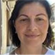 Insegnante di lettere, impartisce lezioni, doposcuola e aiuto compiti, aiuto-tesi e per esami universitari