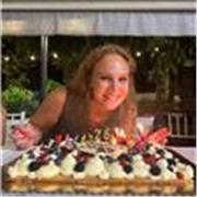 Per passione, da ormai 6 anni, aiuto ragazzi di medie e superiori nei compiti cercando di far trovare il proprio metodo di studio