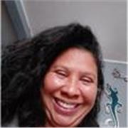 Profesor para enseñanza de matemáticas básicas para jóvenes niños y adultos para mejorar sus conocimientos preparando los para sus