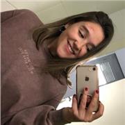 Hola! Doy clases de inglés hasta segundo de la ESO. Estudio enfermería y fisioterapia y título B1 de Inglés!
