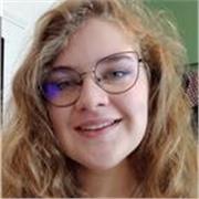 Tutrice pour de l'aide aux devoirs, notamment en anglais ou en arts