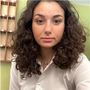 Studentessa di economia del turismo impartisce lezioni di spagnolo, inglese e aiuta a costruire un metodo di studio